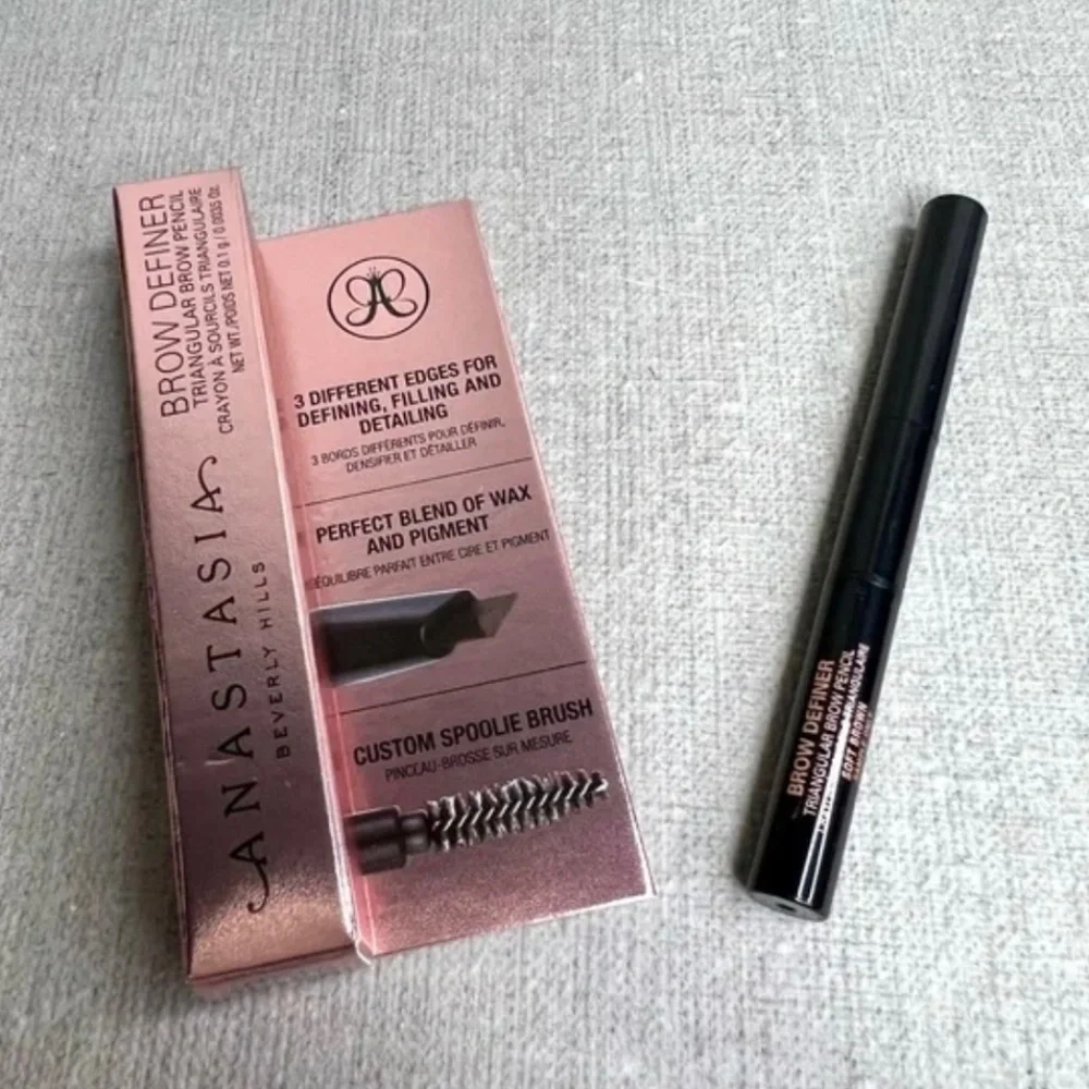 ❤️3 for $30❤️ Anastasiya Beverly Hills Brow Definer mini in Medium Brown